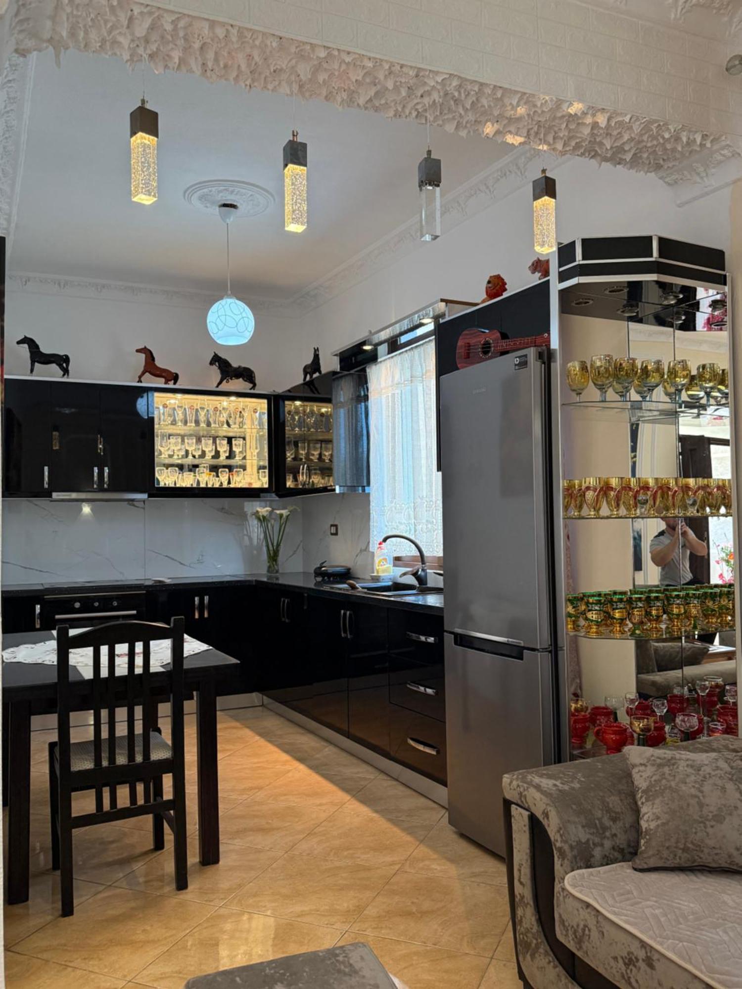 Anel'S Guesthouse Берат Экстерьер фото